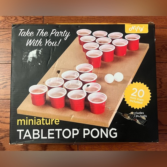 🆕Miniature Tabletop Pong Set - Red - Picture 2 of 7